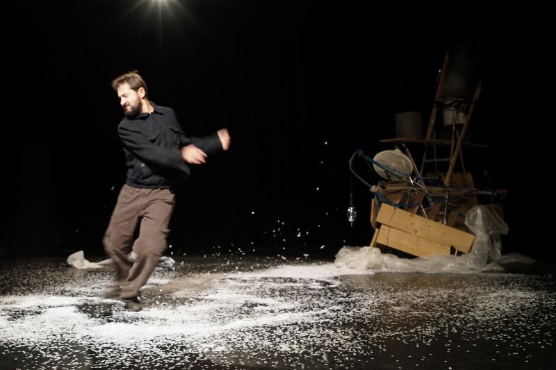 Gilliatt seul sur les rochers de Guernesey, thème de la solitude des travailleurs de la mer